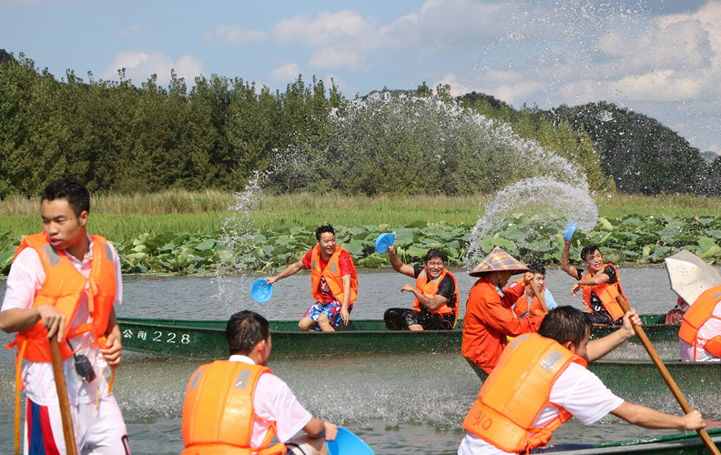 泼水之旅进行时！